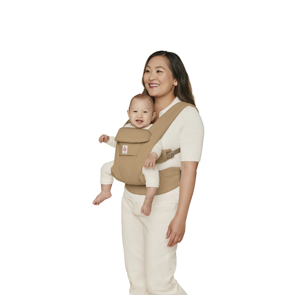 Ergobaby Omni Deluxe Baby Carrier - Lightweight Newborn to Toddler Carrier with Breathable Soft Cotton, Enhanced Lumbar Support, Adjustable Waistbelt & Cross Straps, Privacy Hood, 4 Carry Positions, 6 Storage Pockets, 3-20Kgs, Birth - 4 Years, Camel