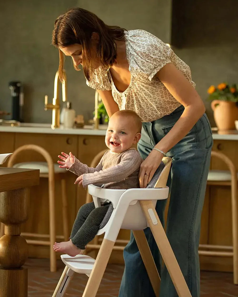 Nuna Bryn Baby High Chair-With Removable Seat Pad & Child Tray-Tool Free Assembly-Made From Premium Black Walnut & Maple Woods-For 6M+ (Upto 100 Kg)-Heritage
