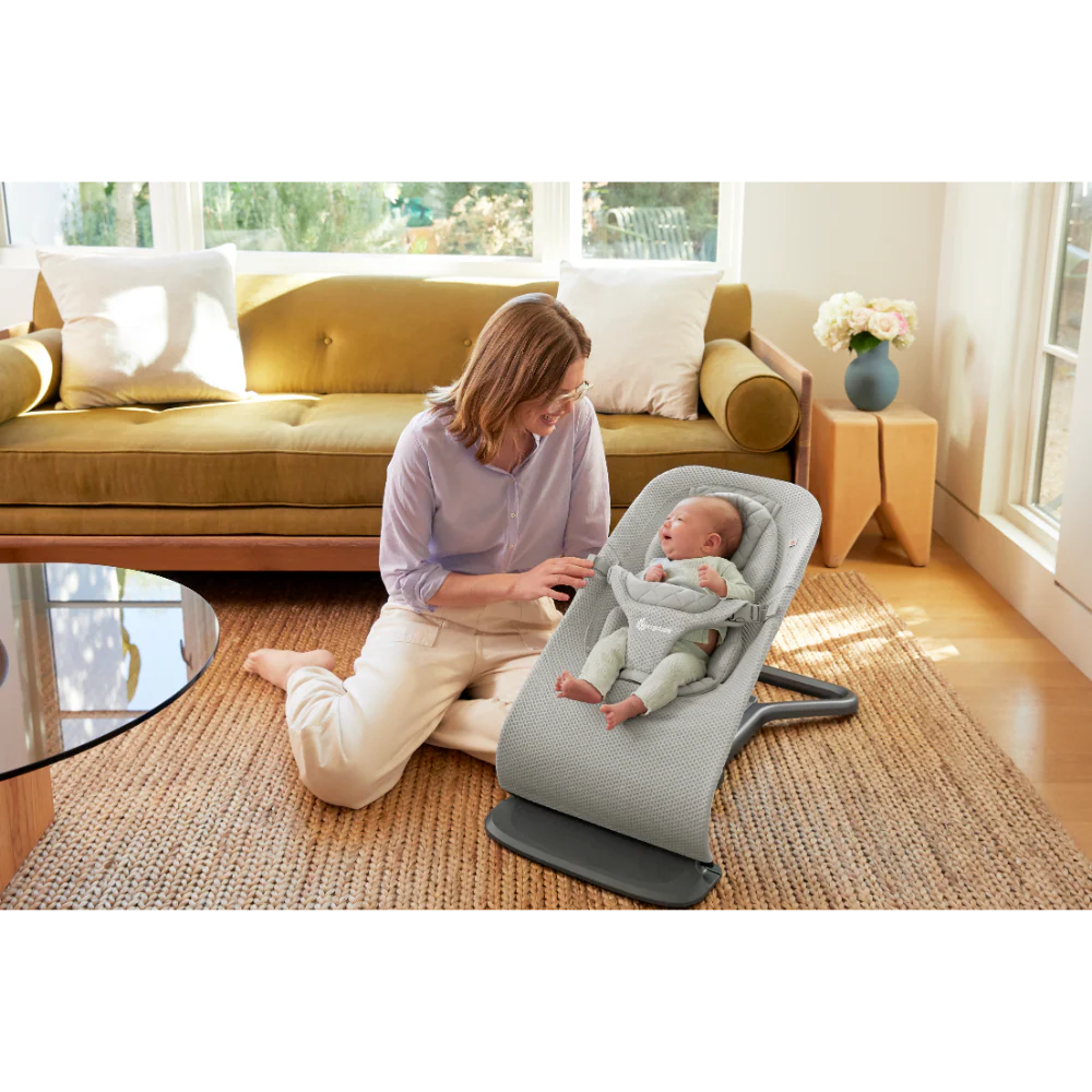Ergobaby Evolve 3-in-1 Bouncer – Adjustable Multi-Position Baby Bouncer Seat with Newborn Insert, Head to Hip Support, Ergonomic & Lightweight Rocking Chair, Folds Flat for Easy Storage, From Newborn to Toddler, 2-13 Kgs, Birth - 2Years-LIGHT GREY