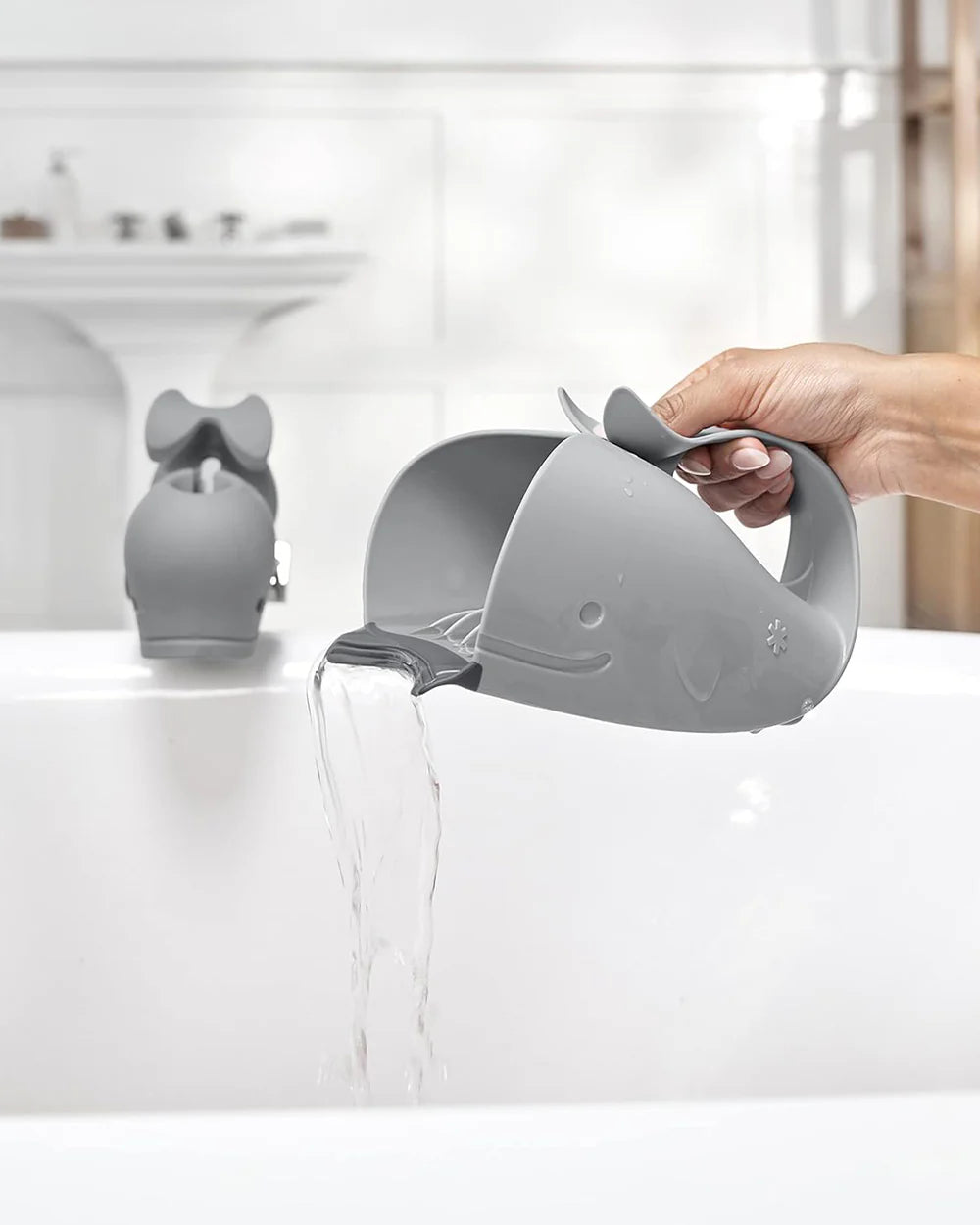Skip Hop Moby Waterfall Baby Bath Rinser-Grey
