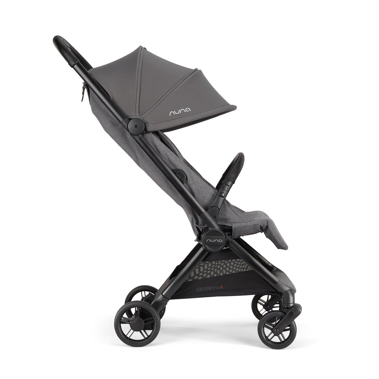 Nuna Viaa cabn : Meet the VIAA cabn—the ultimate travel tag-along that practically packs itself. Pweter