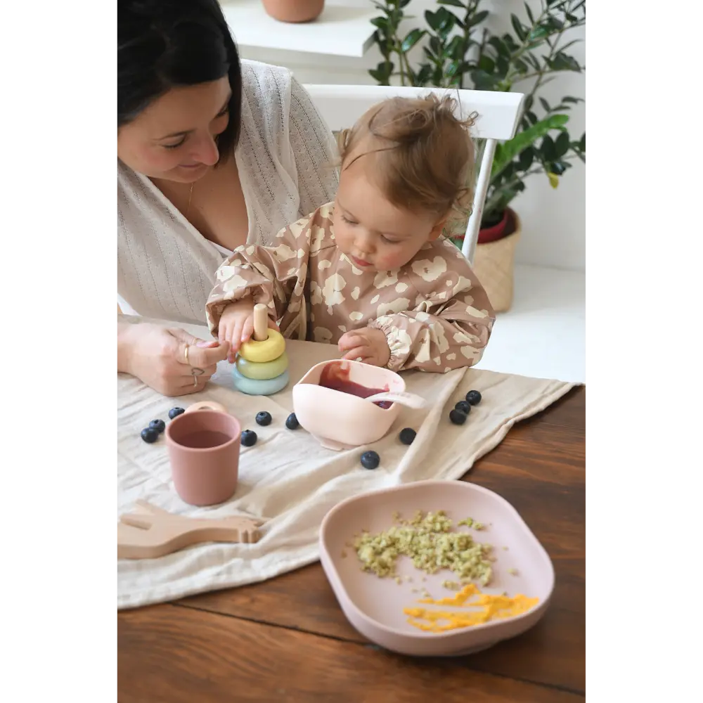 Beaba Silicone 4 Piece Baby Meal Set – Suction Plate, Suction Bowl, Anti-Slip Cup & 2nd Stage Spoon, Non-Slip, Unbreakable, Ergonomic Design, Easy to Clean, BPA-Free Baby Feeding Set for Mess-Free Mealtime Essentials, 4M+ - Cotton candy