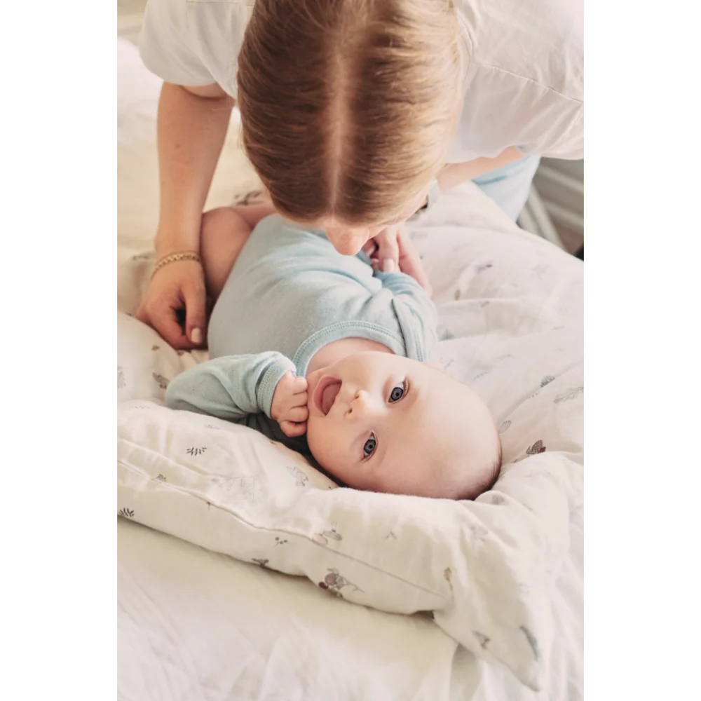 Bambo Nature Premium Baby Tape Diapers for New Born Baby, XS Size (2-4 Kgs) - Super Absorbent, Breathable, Extra Soft, Dermatologically Tested, Hypoallergenic Nappies With A Wetness Indicator, 22 Count