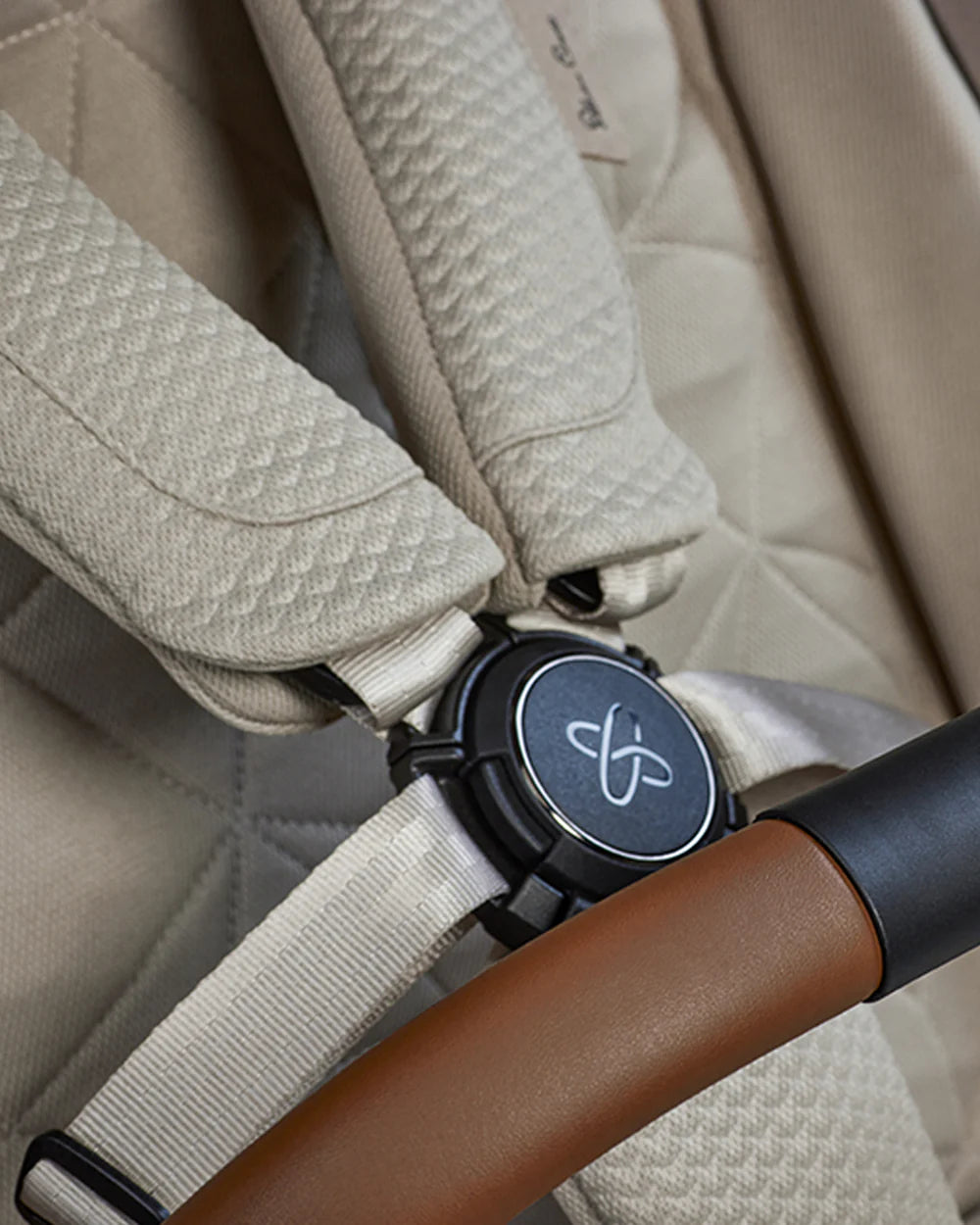 Silver Cross Clic 2 Cabin Friendly Stroller-One Hand Fold-Flat Reclining Seat-Includes Rain Cover-2 Years Warranty-Pram for 0 to 4Y (Upto 22 Kg)-Latte