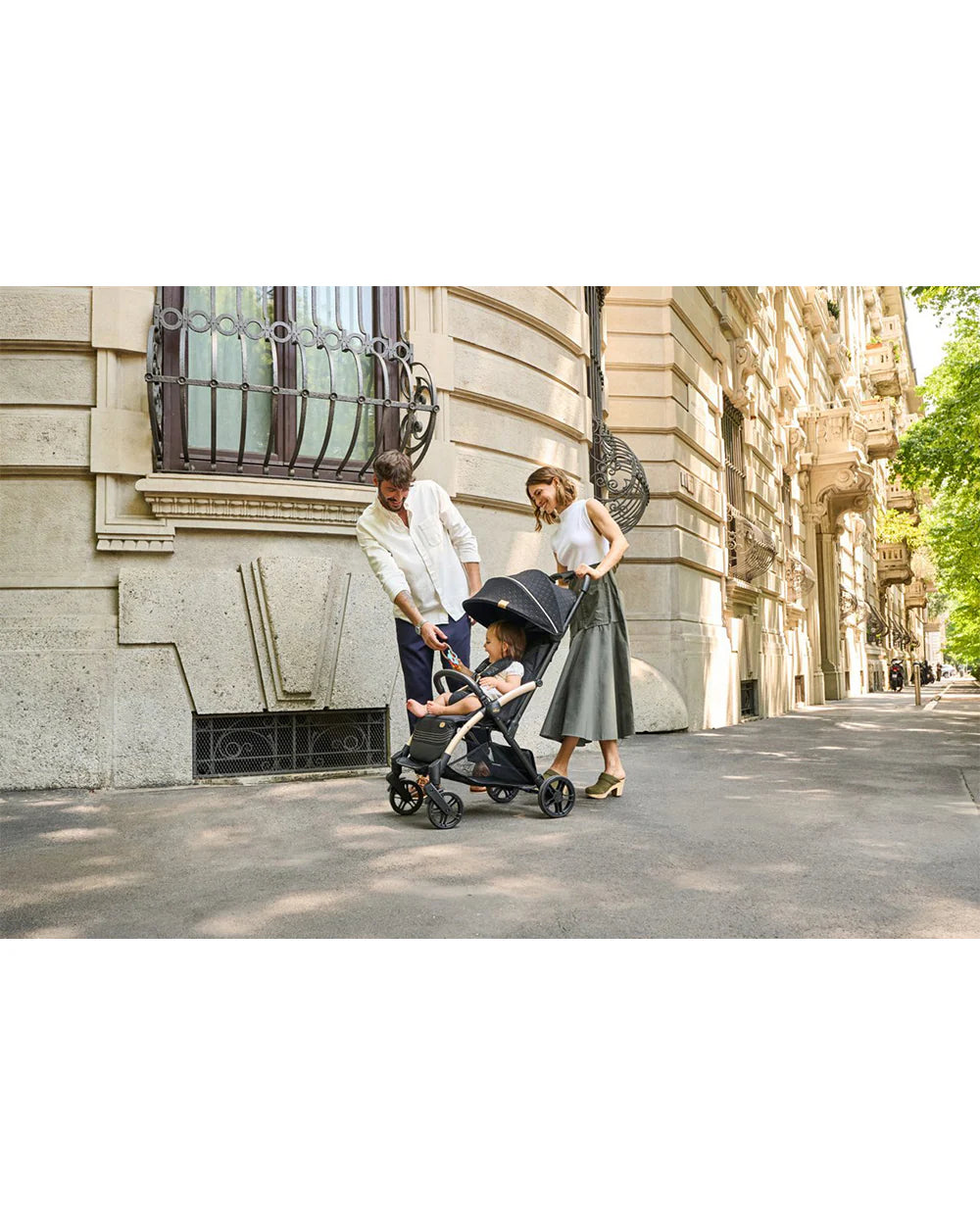 Chicco Goody XPlus Lightweight Stroller-One Hand Fold-Flat Reclining Seat-Big Shock Absorber Wheels-6 Months Warranty-For 0 to 4Y (Upto 22 Kg)-Black Relux