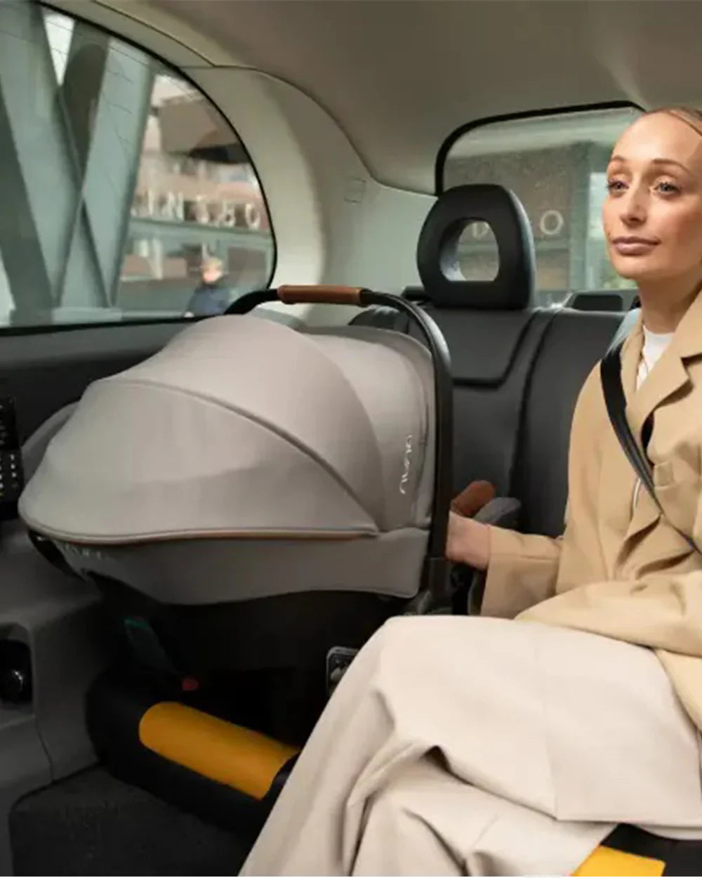 Nuna PIPA Urbn Baby Car Seat-Rear Facing-TUV Aircraft Certified-Integrated ISOFIX Connectors for Easy Installation-Ultra Lightweight-For 0M+ (Upto 13Kg)-Chateau