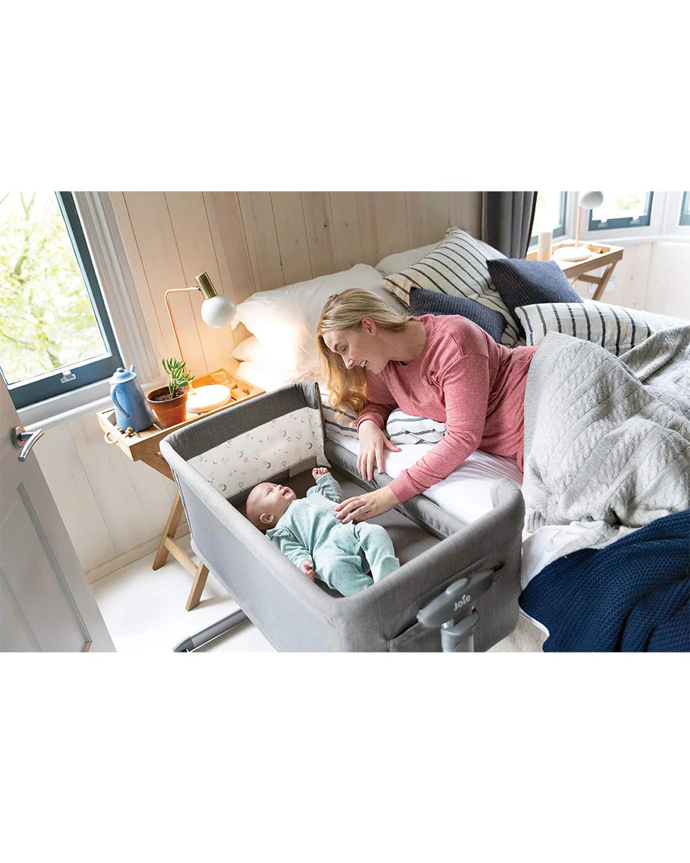 Joie Roomie Glide Bedside Crib-Single Hand Glide-With Removable Mattress & 4 Lockable Wheels-11 Height Adjustments-Dual Mesh Windows-For 0 to 6M (Upto 9 kg)-Foggy Grey