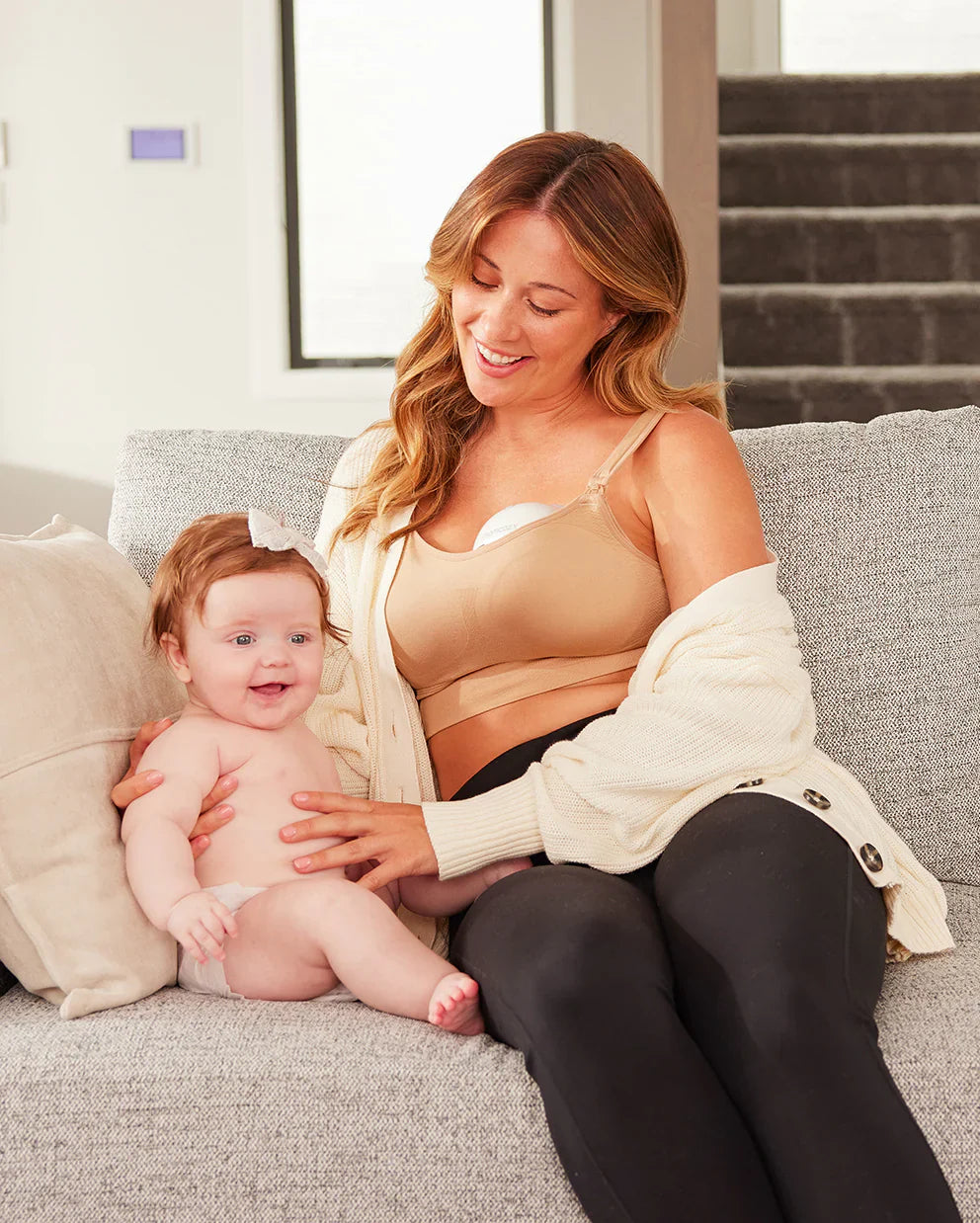 Momcozy All-in-one M5 Wearable Single Electric Breast Pump - Painless Pumping - Portable - 3 Modes & 9 Suction Levels - Rechargeable - Cozy Red