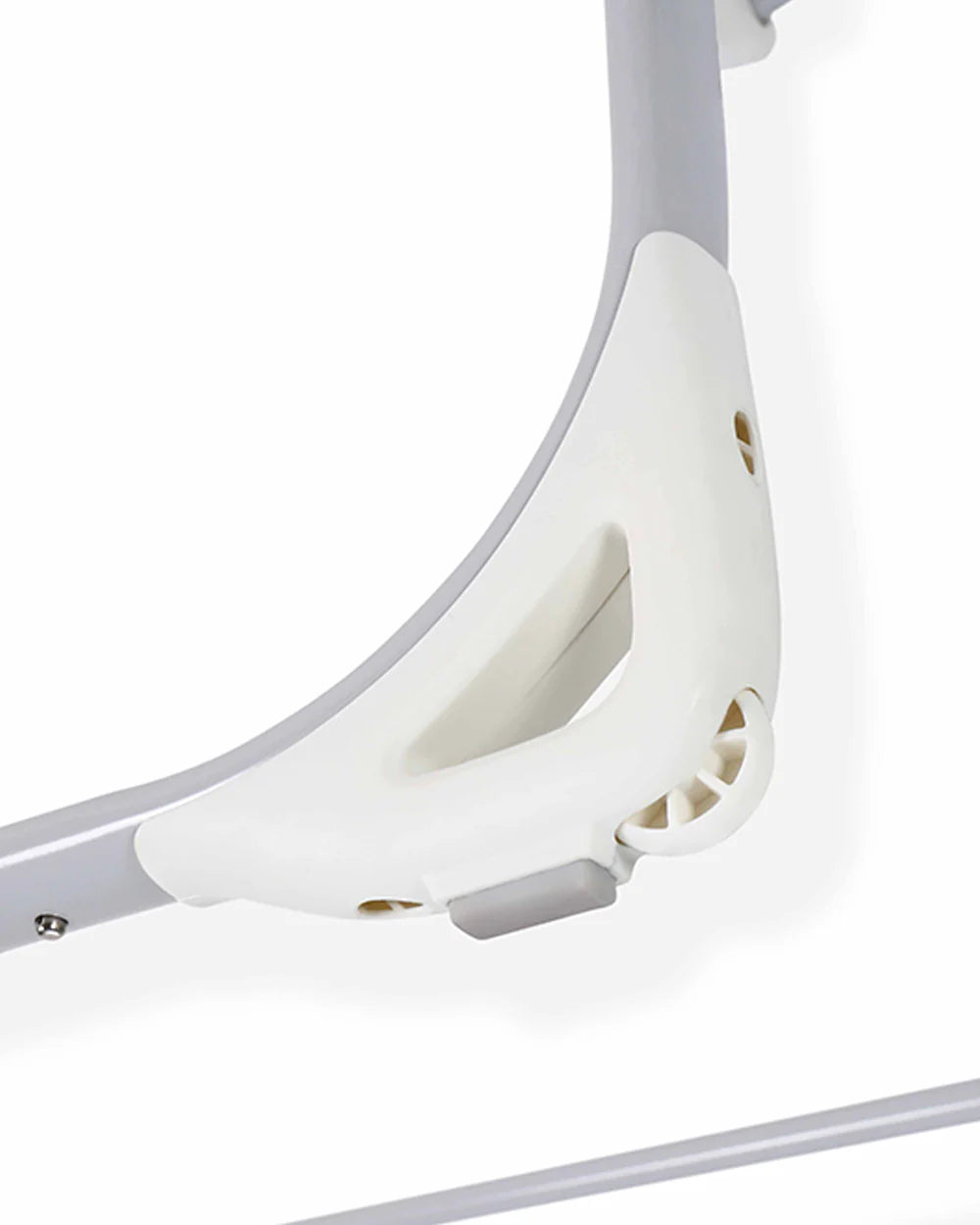 Mastela Deluxe 4 in 1 Bassinet-Cozy Bassinet, Swing & Bedside Sleeper Modes-5 Swing Speeds-15 Melodies-For 0 to 6M (Upto 9 kg)-White