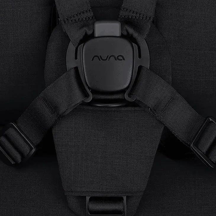 Nuna Viaa cabn : Meet the VIAA cabn—the ultimate travel tag-along that practically packs itself.