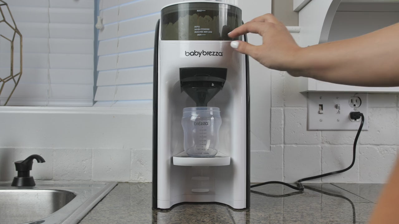 Baby Brezza Formula Pro Advanced Formula Dispenser-Instant Warm Formula with 3 Temperature Settings-Adjustable Serving Size(60-300 ml)-Accurate Mixing-Airtight Formula Storage-Removable and Dishwasher Safe Water Tank