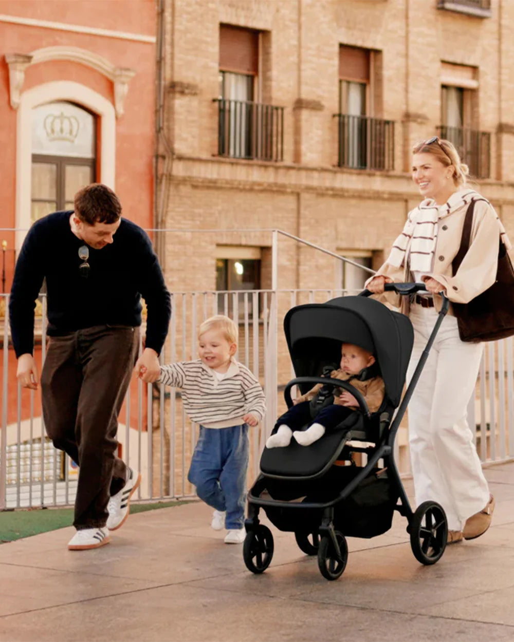 Silver Cross Breez Stroller-Height Adjustable, Reversible & Flat Reclining Seat-Adjustable Parent Handle Bar-One Hand Fold Even With Carry Cot Attached-2 Years Warranty-For 0 to 4Y (Upto 22 kg)-Onyx