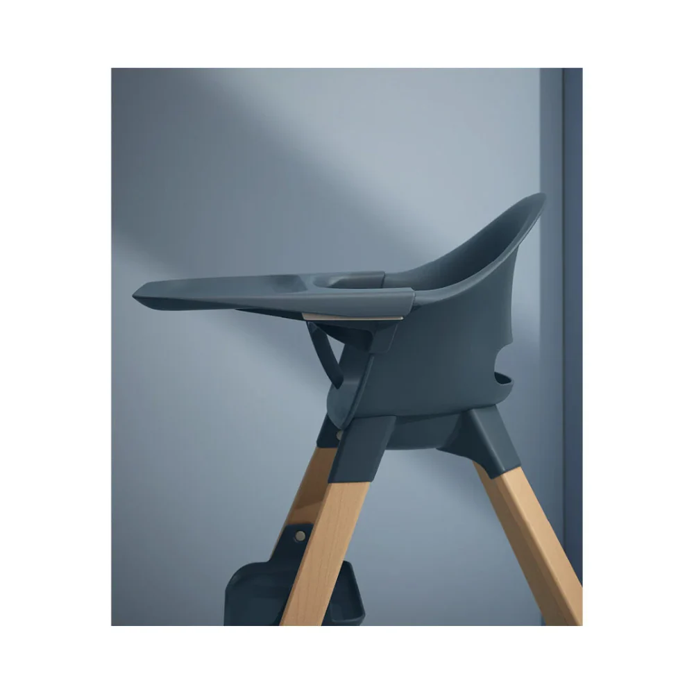 Stokke Clikk High Chair - Lightweight, Travel-Friendly Highchair for Baby with Tray & 5-Point Harness, Tool-Free Assembly in 1 Minute, Adjustable Footrest, Dishwasher-Safe BPA-Free Tray, Suitable for Babies & Toddlers 6-36 Months (Up to 15 kg) Fjord Blue