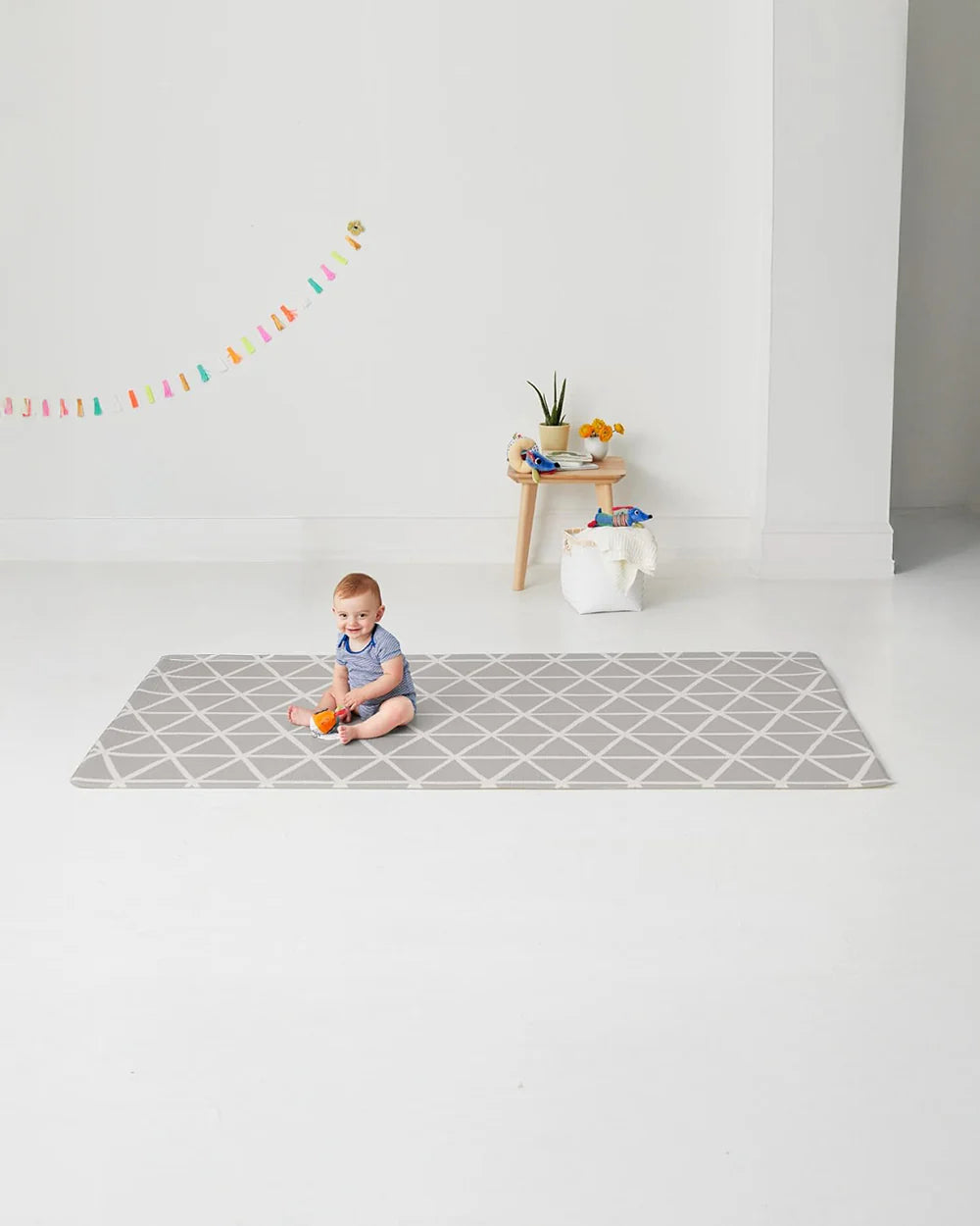 Skip Hop Doubleplay Reversible Playmat-Vibrant Village-Waterproof Foam-Playful Artwork-Easy to Clean-0M+