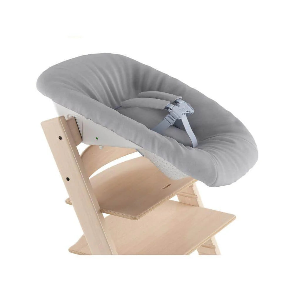 Stokke Tripp Trapp Newborn Set – Converts Tripp Trapp Chair into Infant Highchair from Birth, 5-Point Safety Harness with Soft Shoulder Pads, Angle Adjustable with One-Hand Trigger, Suitable for Newborns up to 9 kg-grey