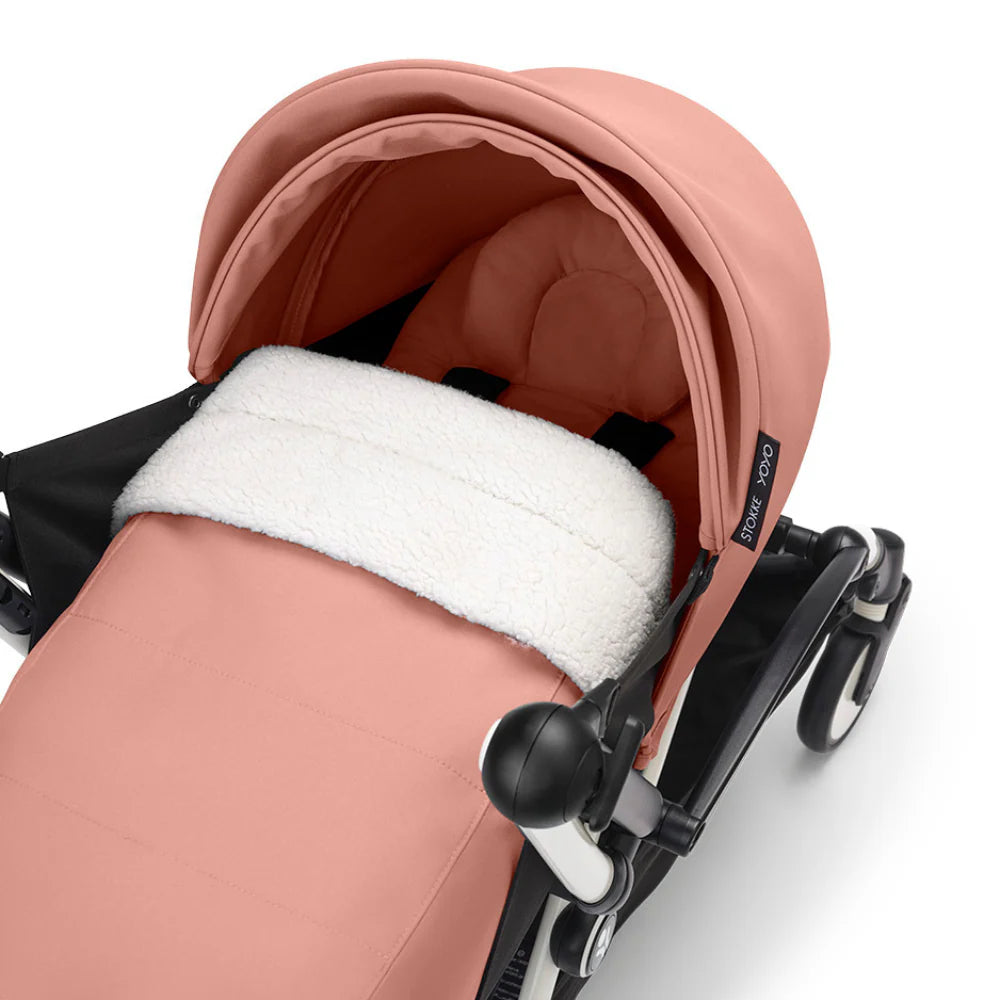 Stokke YOYO³ 0 Months+ Newborn Pack – Flat Lying Newborn Seat with 2.4cm Mattress, Head Support, 5-Point Safety Harness, Foot Cover & Canopy - Requires YOYO Frame Ginger